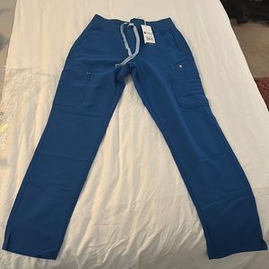 Figs skinny scrub pants